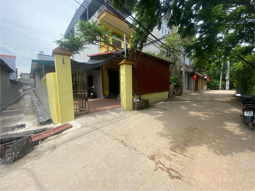 65m ĐẦU NGÕ THÔNG 20m GẦN BÌA LÀNG OTO VÀO, KHÔNG QH, GIÁ RẺ.