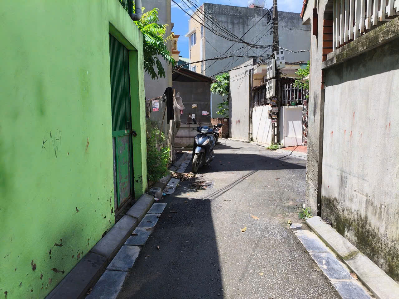Bán đất Kim Chung, Đông Anh 50m2, mt4m, ô tô đỗ cửa giá rẻ.