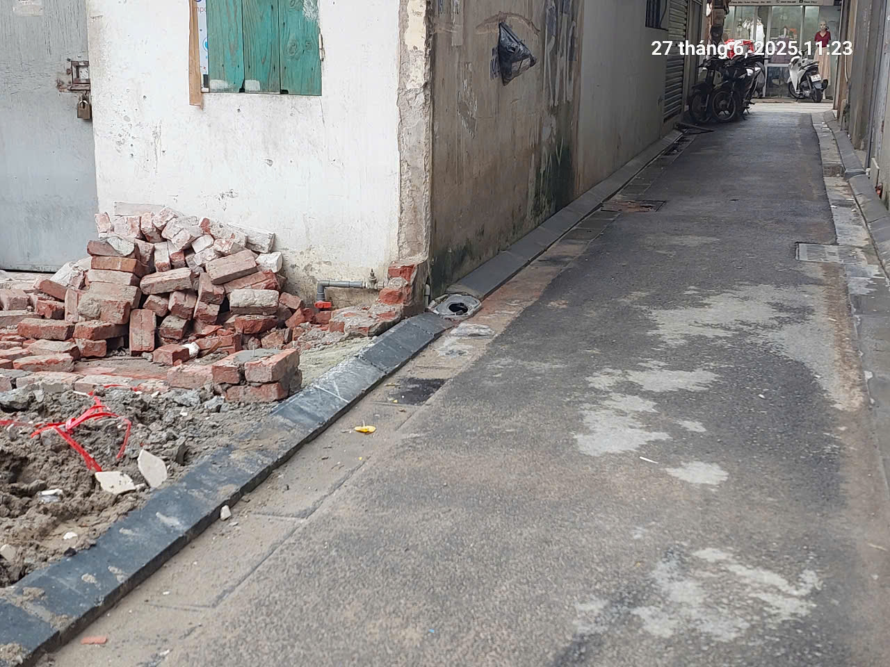 Bán đất phố Kim Chung, Đông Anh 87m2, MT 5m5 sát chợ, oto vào giá rẻ.