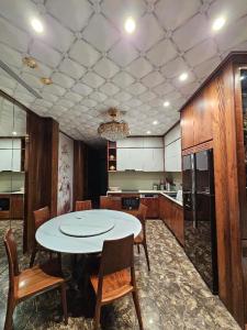 Lô đất cực đẹp-70m2 tại Vân Trì. Ô tô vào tận đất-tránh nhau thoải mái. Hơn 5tỷ