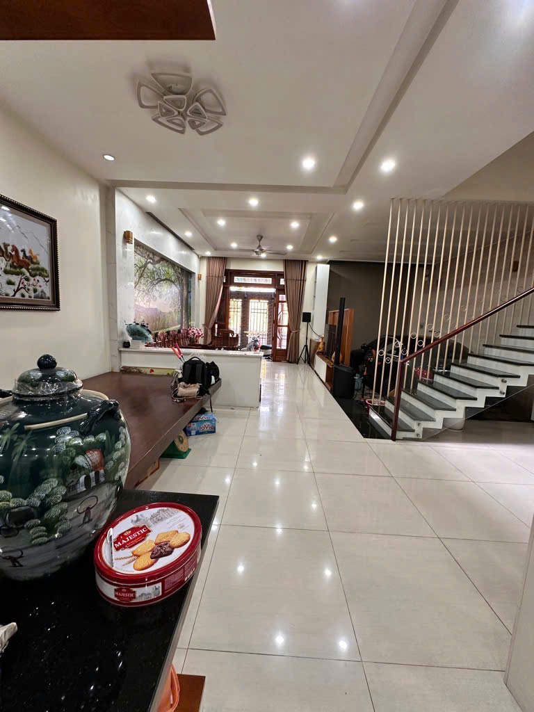 HIỆP THÀNH, QUẬN 12, HẺM 6M, NGUYỄN THỊ BÚP, 42M, 3 LẦU, NHỈNH 3 T,Ỷ