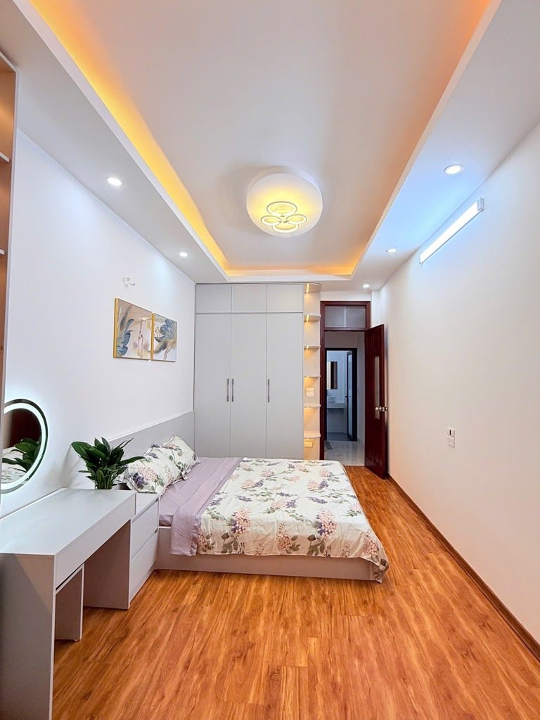 NHÀ 44M GẦN HỒ ĐỀN LỪ CHỈ NHỈNH 7 TỶ