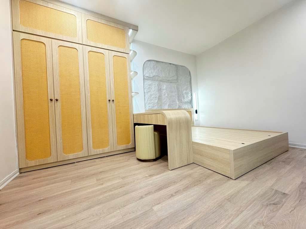 Bán nhà ngõ 12 nam dư-30M-4 tầng Mặt tiền 6M-7tỷ