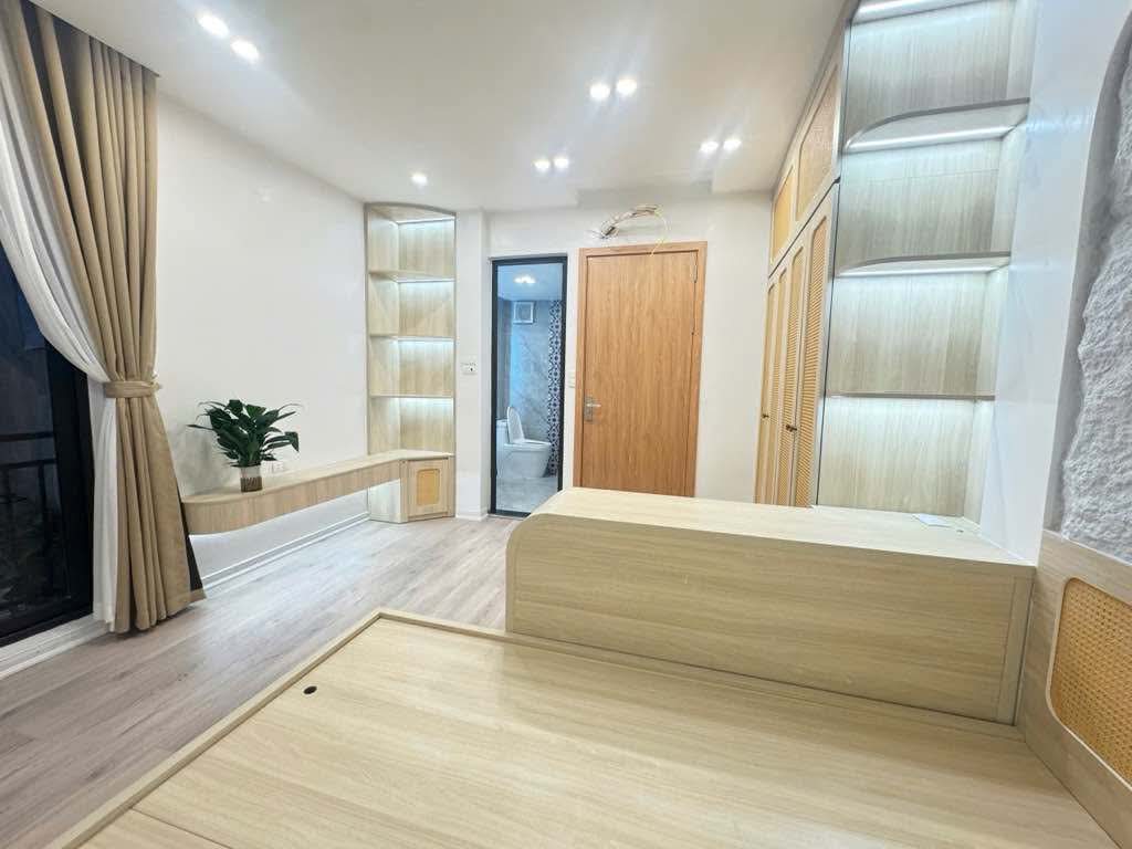 Bán nhà ngõ 12 nam dư-30M-4 tầng Mặt tiền 6M-7tỷ