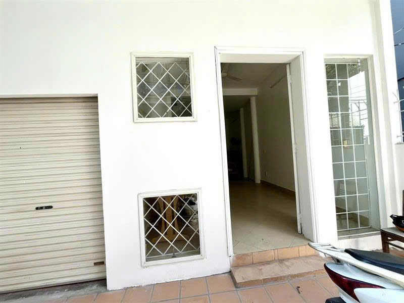 BÁN NHÀ ĐẸP - Ngõ 445 Lạc Long Quân 62m2 3 tầng- GẦN VÕ CHÍ CÔNG - NGÕ NÔNG CÁCH Ô TÔ 20M