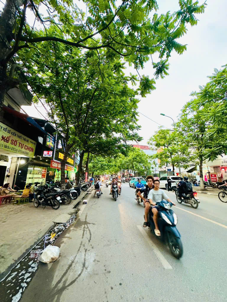 Lạc Long Quân - VỈA HÈ - Ô TÔ TRÁNH - KINH DOANH ĐỈNH - NGAY HỒ TÂY - Giá nhỉnh 17 tỷ
