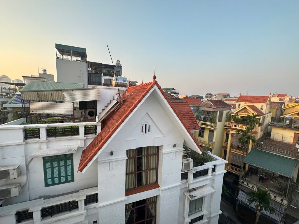 NHÀ LẠC LONG QUÂN XÂY CHẮC CHẮN - LÔ GÓC -OTO TRÁNH - KINH DOANH ĐỈNH - 71M2 GIÁ NHỈNH 16 TỶ