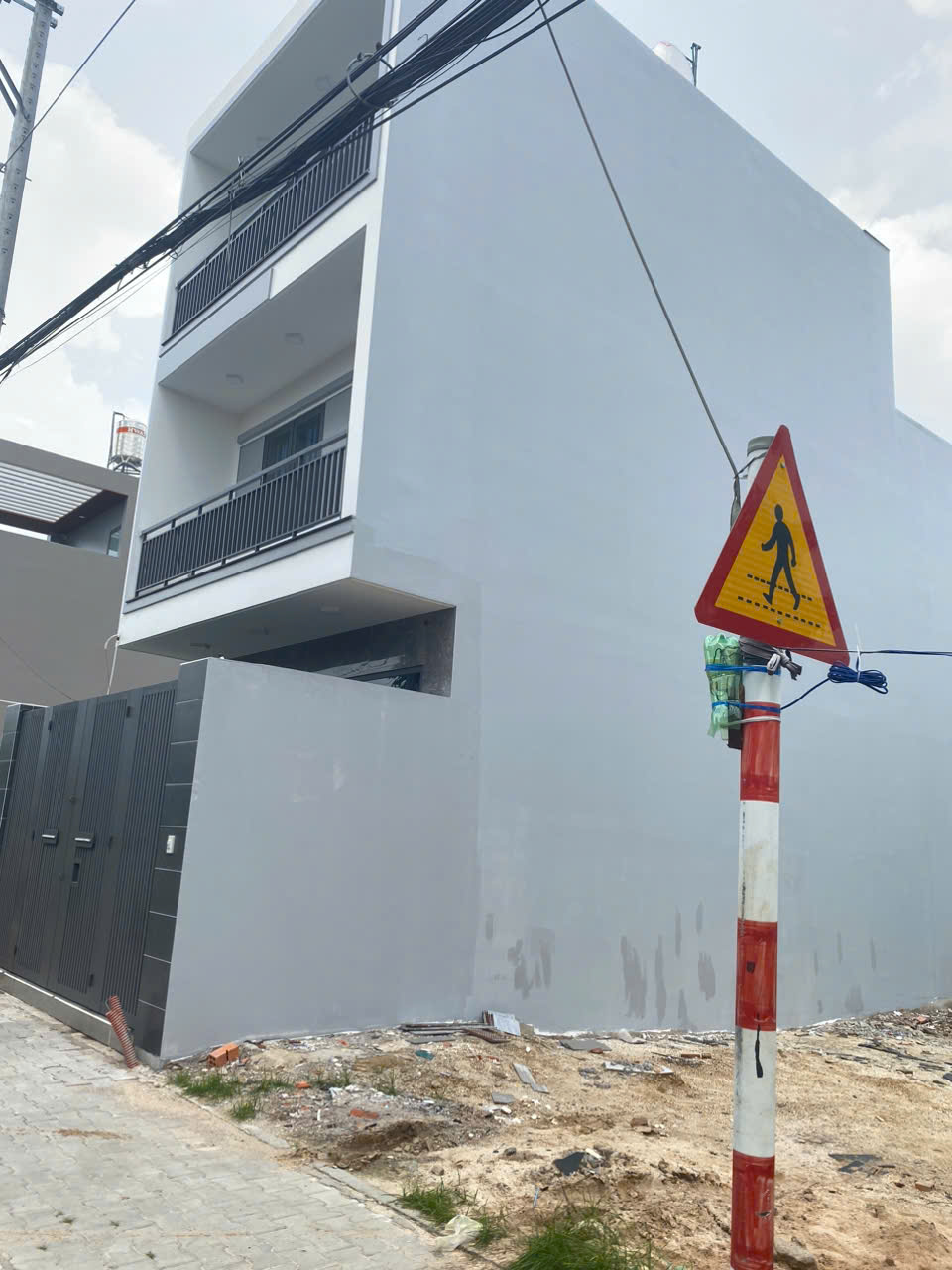 -ĐẤT MẶT TIỀN ĐƯỜNG LỘ GIỚI 12M, GIÁ TỐT NHẤT KHU VỰC;  Đường Võ Thị Hồi - Hóc Môn