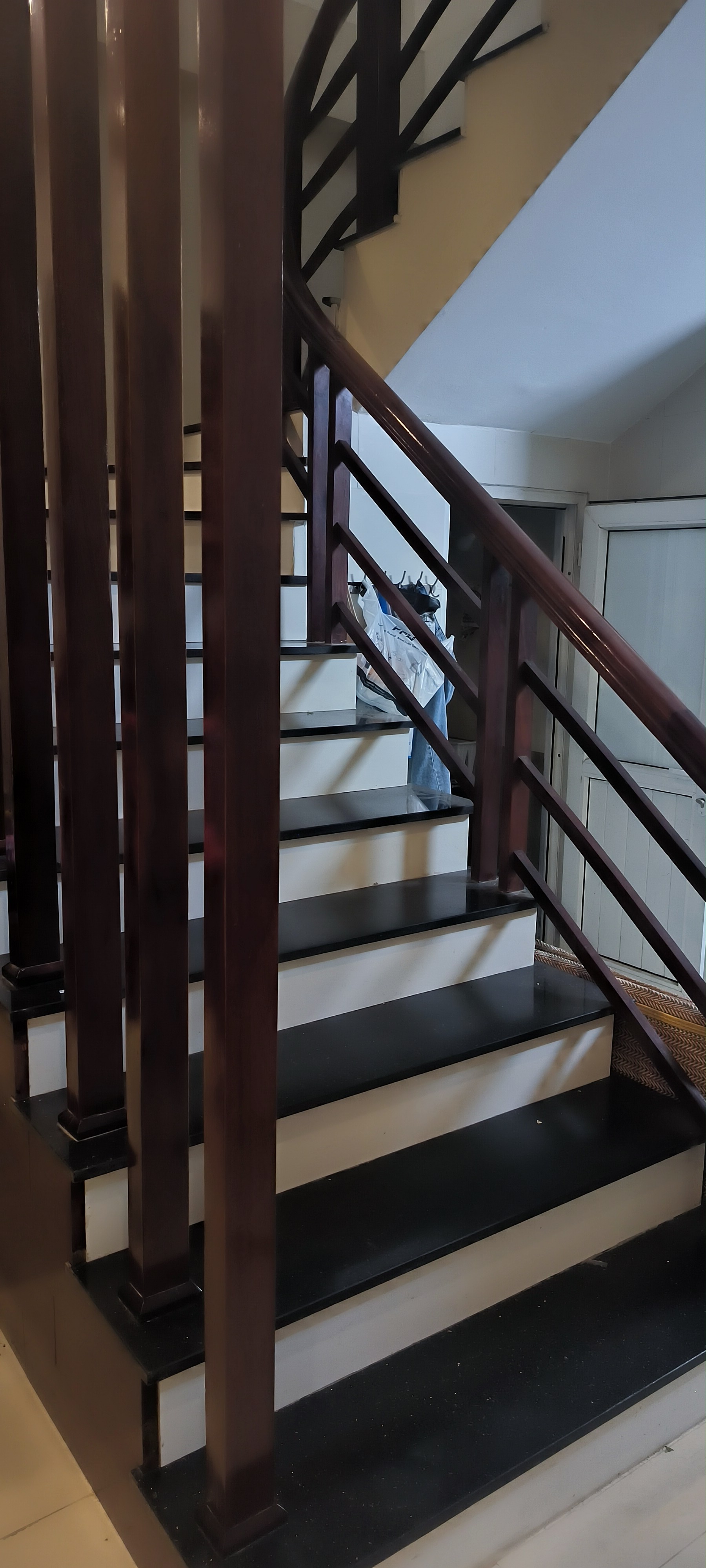BÁN NHÀ VĂN QUÁN 65M, NHÀ DÂN XÂY, FULL NỘI THẤT, Ô TÔ ĐỖ CỬA 4.95 TỶ