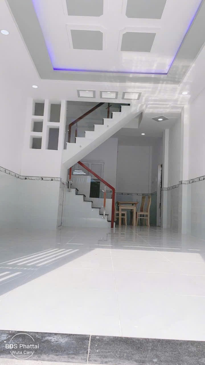 Chính chủ bán căn nhà 40m 2tầng 3ty990