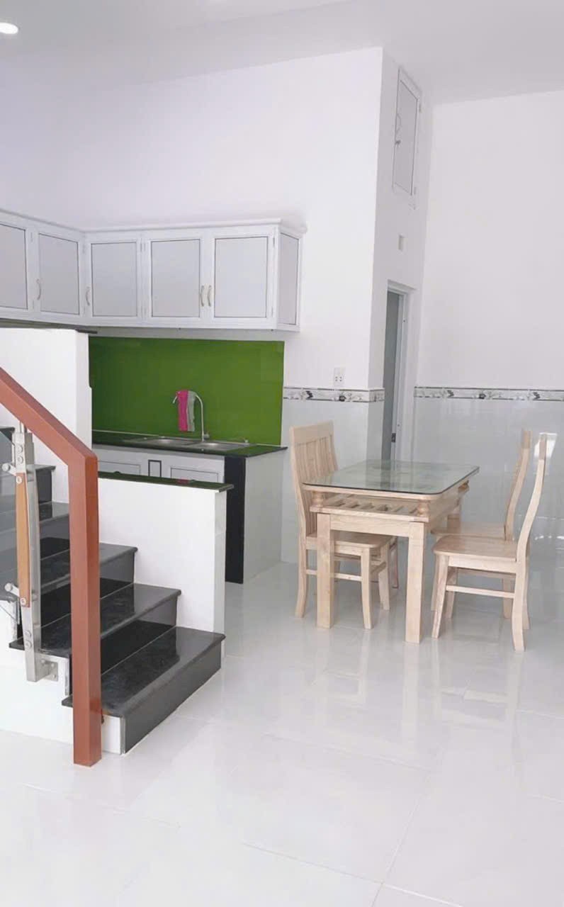 Chính chủ bán căn nhà 40m 2tầng 3ty990