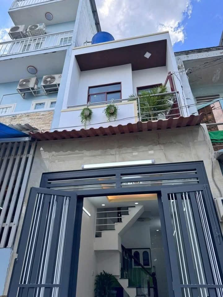 Chính chủ bán căn nhà 30m 2TẦNG 3ty680 đường trương quốc phan