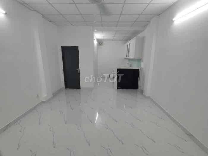 Nhà 93m2 sau ĐH Sư Phạm Kỹ Thuật Tp HCM