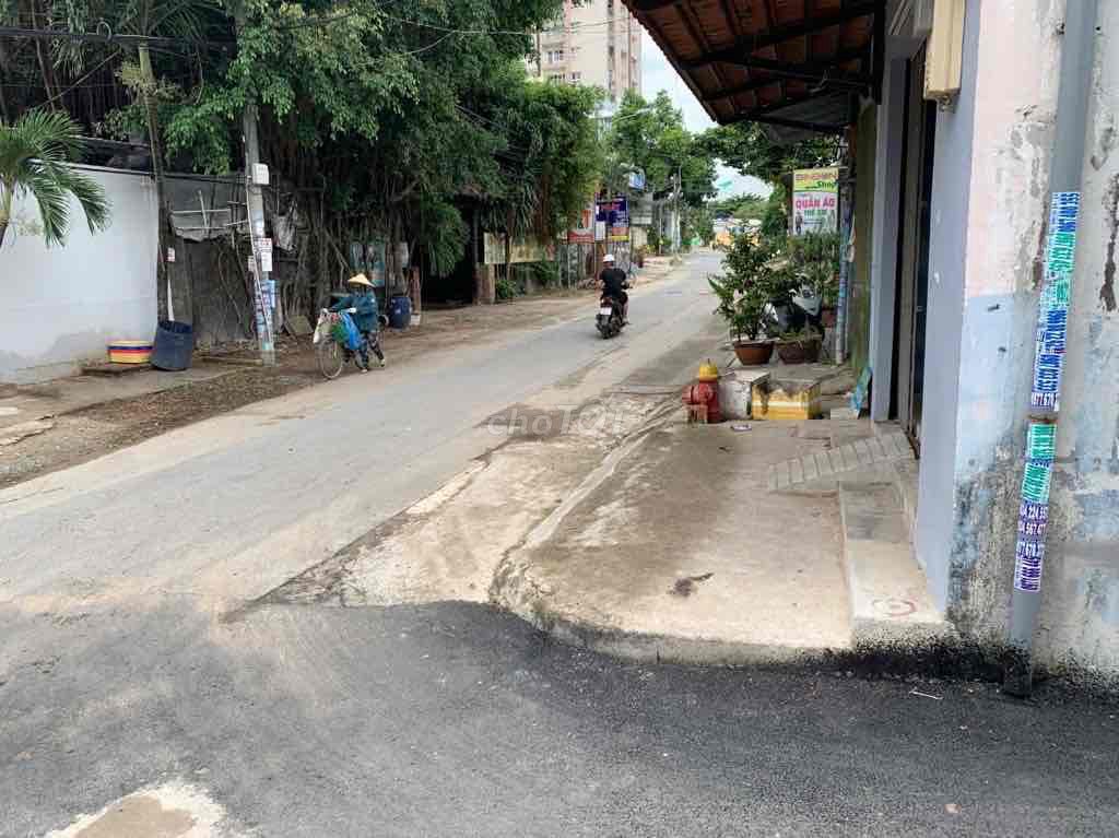 Nhà cấp 4, 2 mặt tiền Linh trung, Thủ đức, Hcm