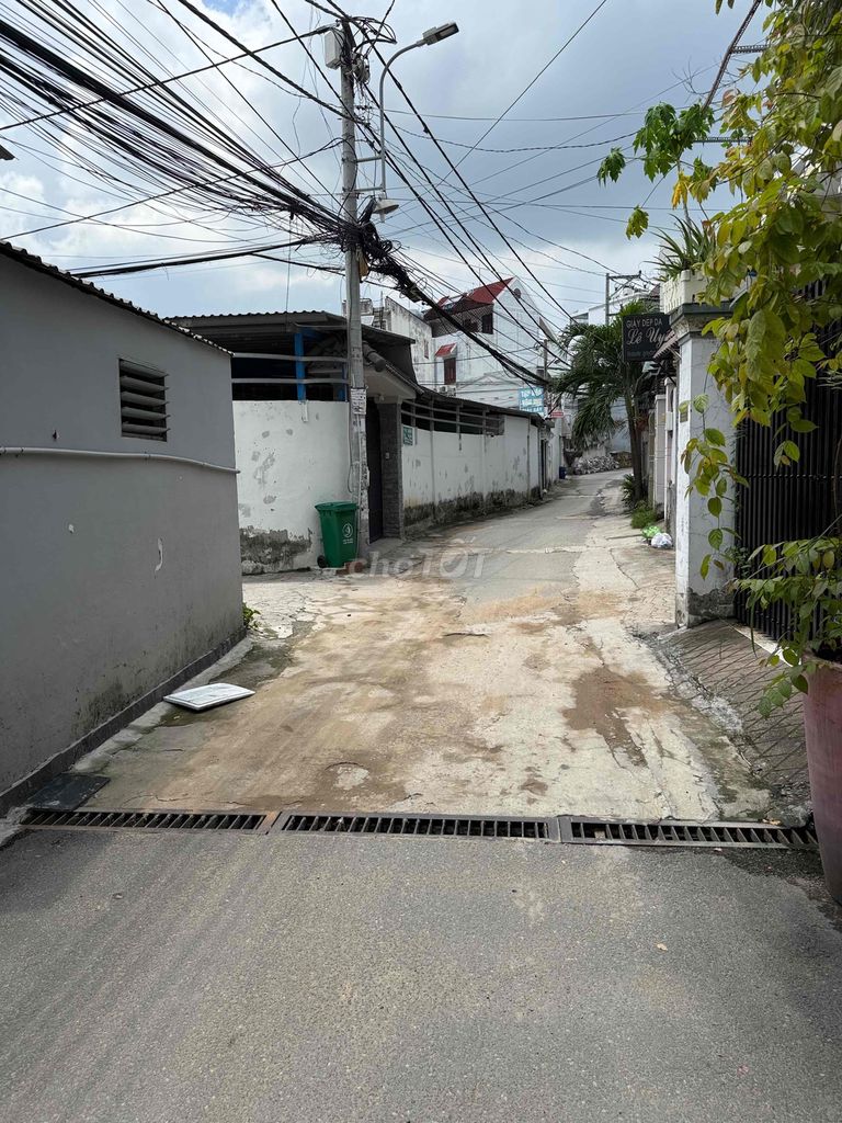 Nhà siêu phẩm lô góc ngay cạnh Khu CN cao quận 9, Hcm