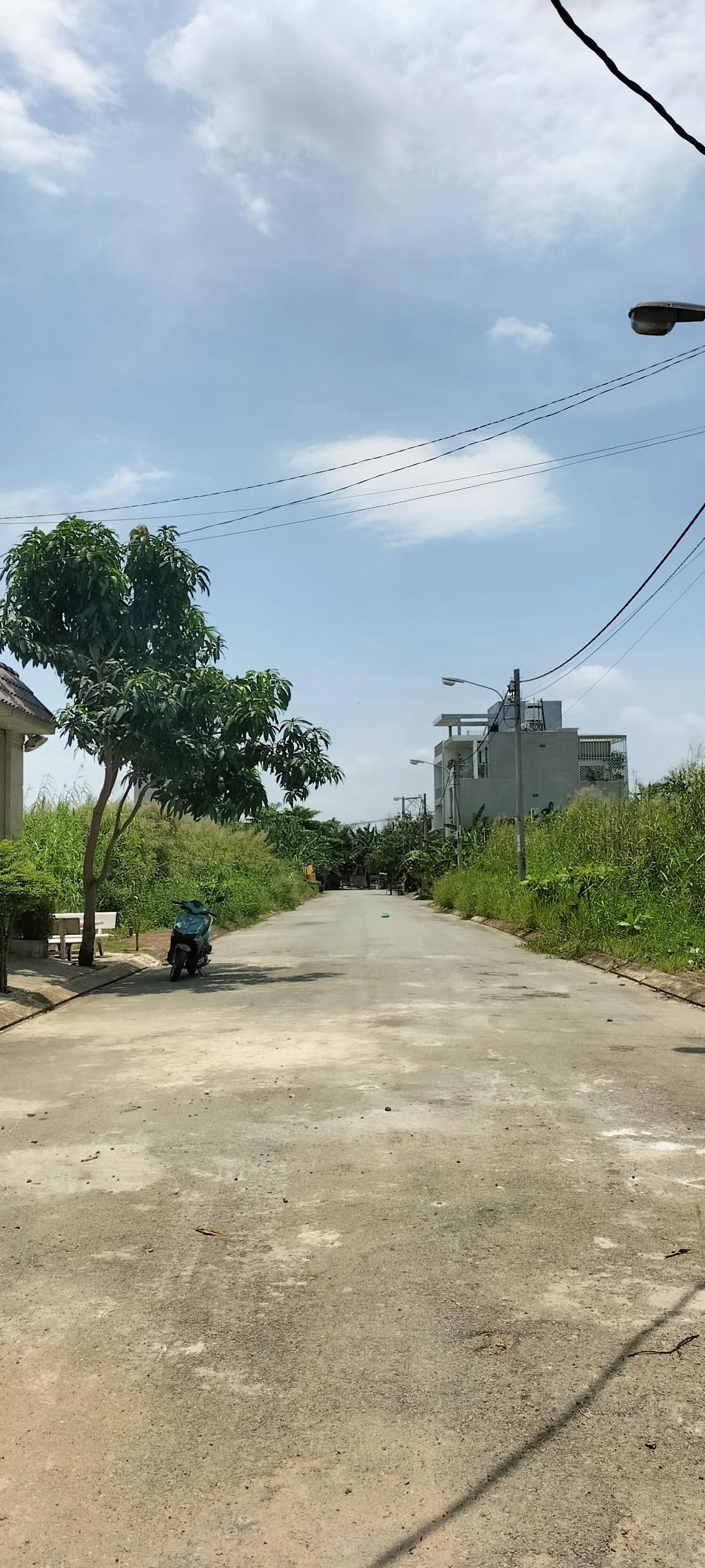 Đất 62m2 Bưng ông thoàn Phú hữu Thủ đức Hcm