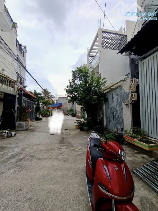 Nhà ngộp 2 tầng đường số 2, chỉ 4,5T, Hiệp Bình Phước, Thủ Đức