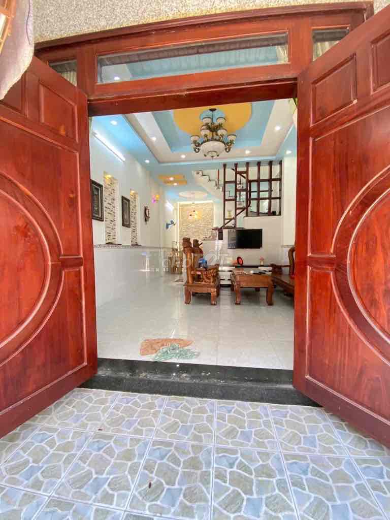 Nhà Hẻm ô tô cách Nguyễn Duy Trinh 200m, Long Trường, Quận 9 cũ