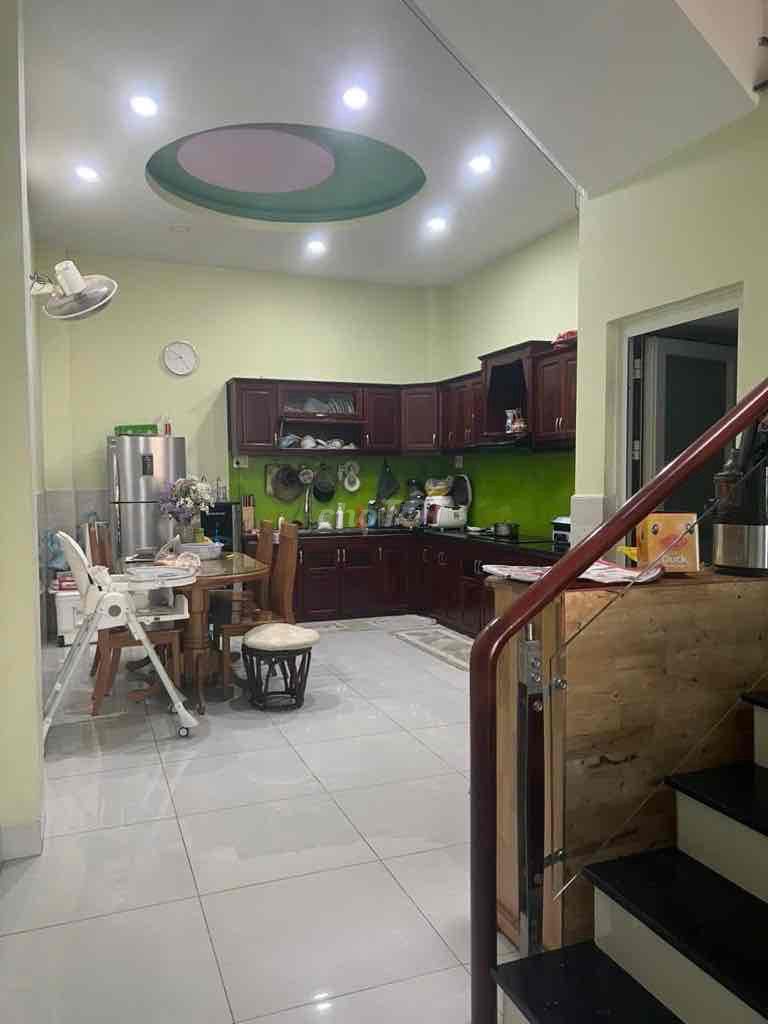 Nhà 3 tầng KDC Nam Khang, đường Nguyễn Duy Trinh, Long Trường, Quận 9 cũ