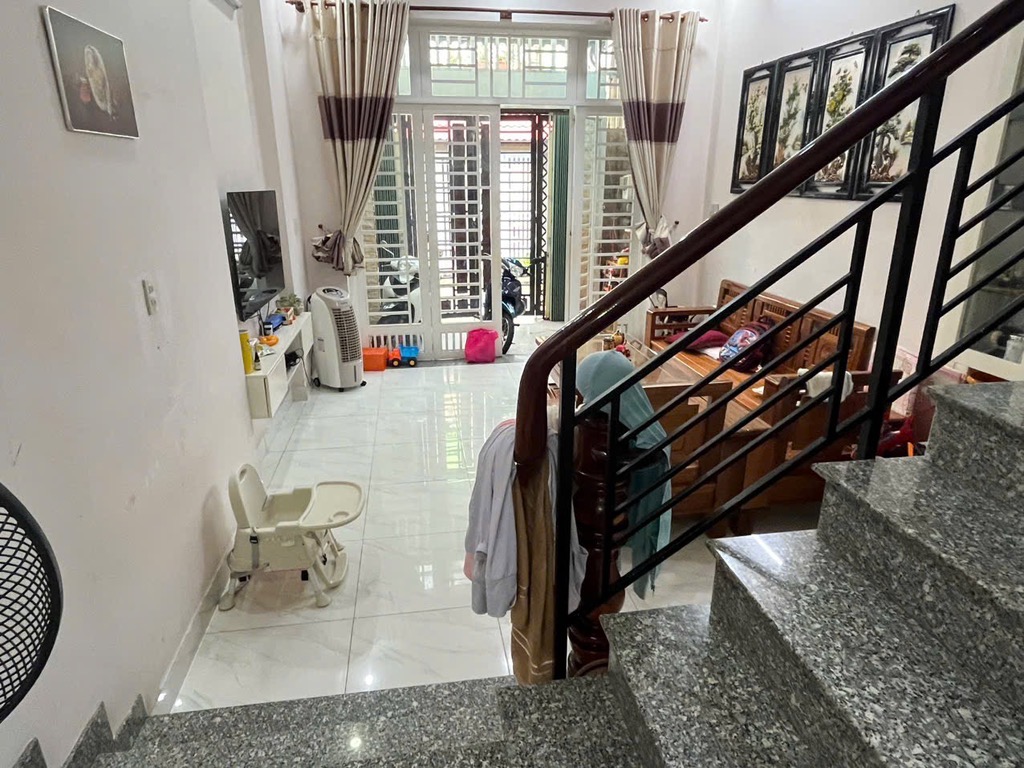 Nhà 51m2 hẻm 8m Đường Trường Lưu, Long Trường, Q9 cũ