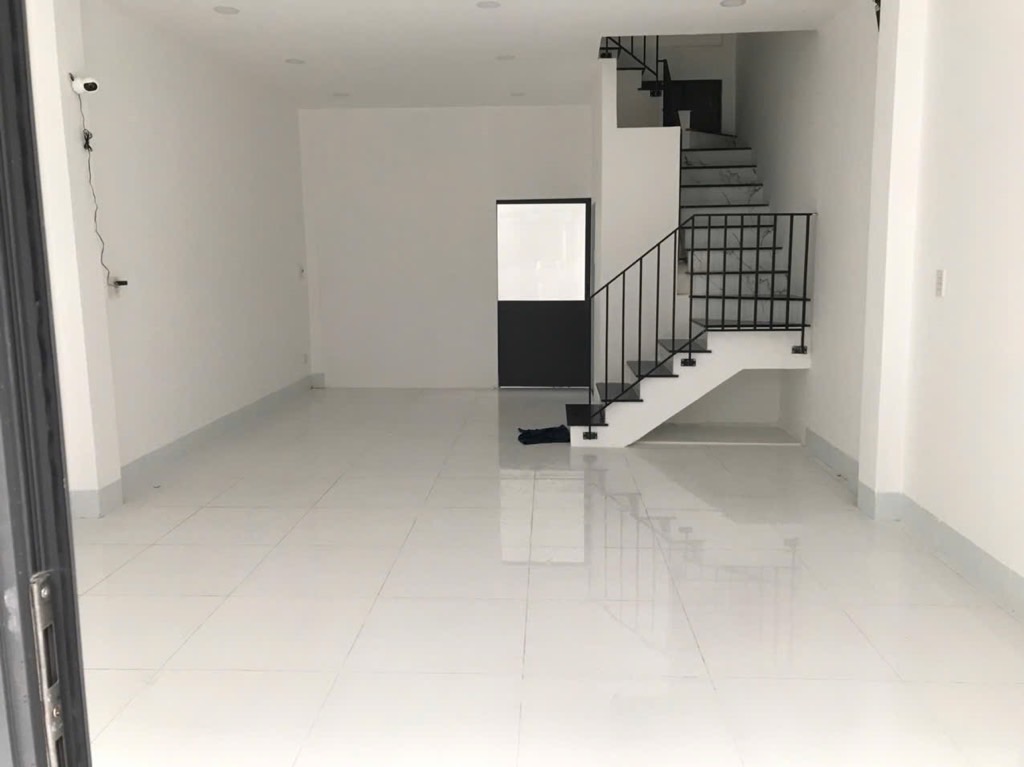 Nhà mới xây 3 tầng Nguyễn Thị Tư, Phú Hữu, Q9 cũ