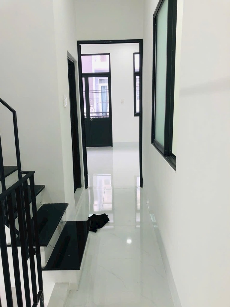 Nhà mới xây 3 tầng Nguyễn Thị Tư, Phú Hữu, Q9 cũ