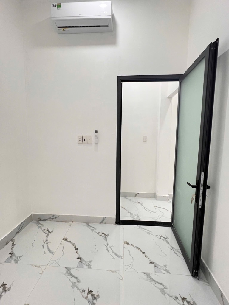 NHÀ NGỘP ĐƯỜNG SỐ 1, LONG TRƯỜNG, QUẬN 9 cũ