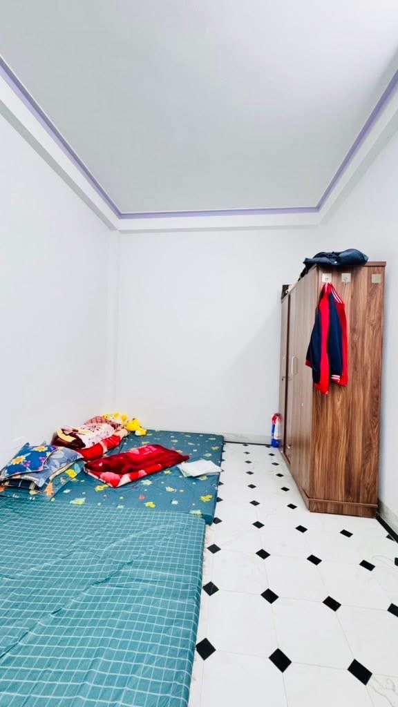 Phố Dịch Vọng Bán Nhà Siêu Hót 34m2 4 tầng