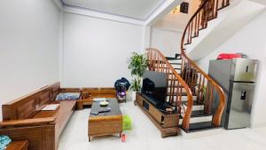 Phố Dịch Vọng Bán Nhà Siêu Hót 34m2 4 tầng