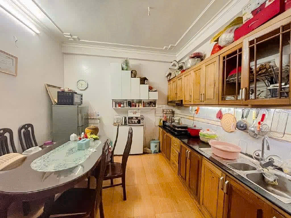 Bán nhà SHOPHOUSE 2 tầng, dt 85m2, giá HOT chỉ 5.2 tỷ
