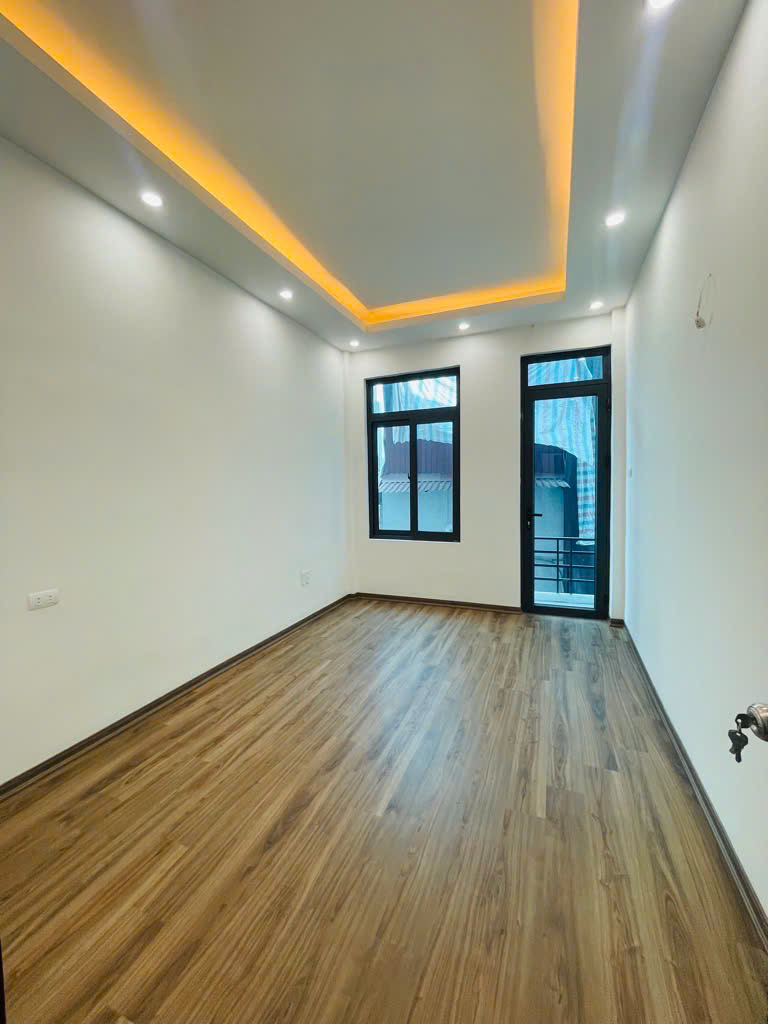 CẤN BÁN GẤP NHÀ PHỐ KHƯƠNG ĐÌNH DT 55M GIÁ 7,89 TỶ.