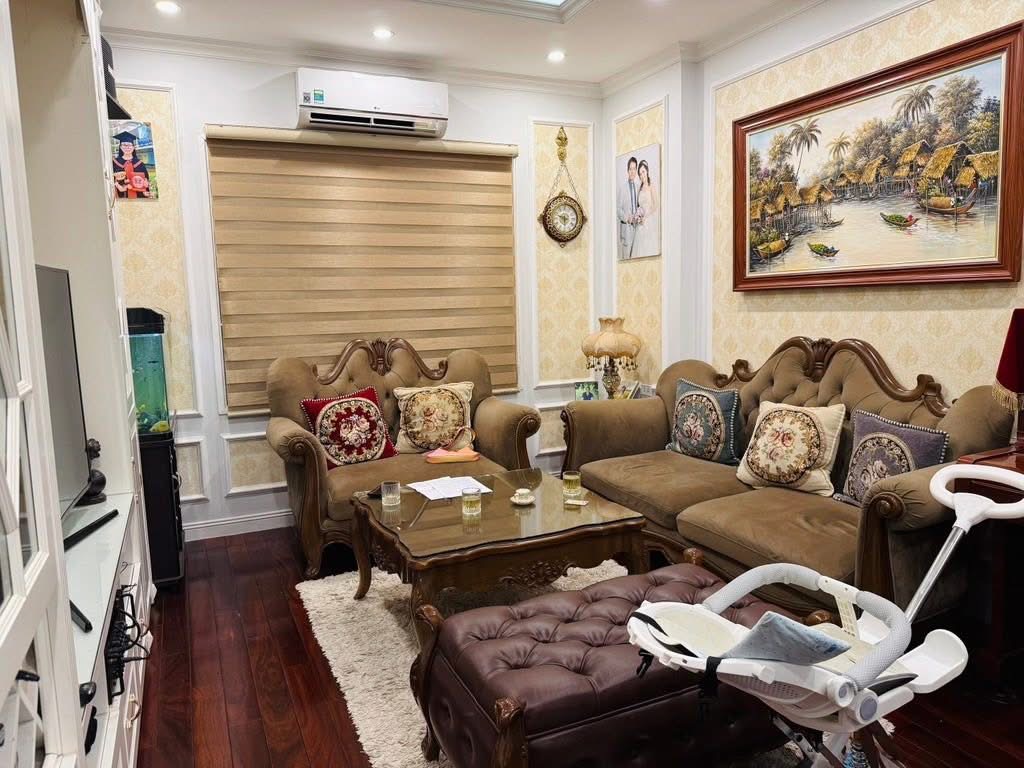 Bán Nhà Mặt Vũ Tông Phan - 40m x 5 Tầng - Lô Góc - Nhà Mới - 7Tỷ