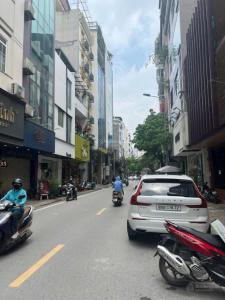 Chỉ 5tỷ - có ngay siêu phẩm mới koong 35m2 - 6t - tại Trung Văn - Nam Từ Liêm - ô tô - kinh doanh