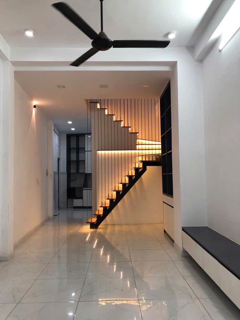 KẾ HOÀNG DIỆU 2 - LINH TRUNG - NHÀ ĐẸP - Ở NGAY SIÊU RẺ CHỈ NHỈNH 5 tỷ