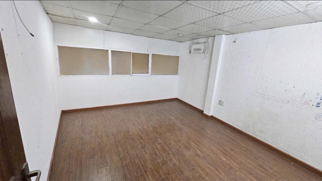 Bán nhà hẽm sát mặt tiền Âu Cơ, 38m2,  nở hậu,