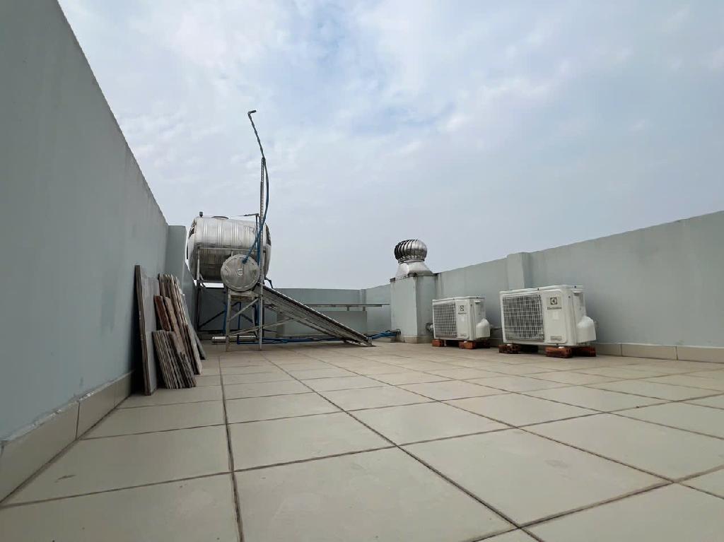 Bán nhà hẻm Lạc Long Quân, Phường 5 Quận 11 - 37m2 - Chỉ nhỉnh 7 Tỷ
