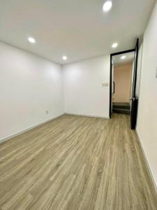 Bán nhà hẻm Lạc Long Quân, Phường 5 Quận 11 - 22m2 - nhỉnh 3 tỷ