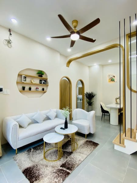NHÀ ĐẸP - NGAY EMART 2 - 5 TỎI