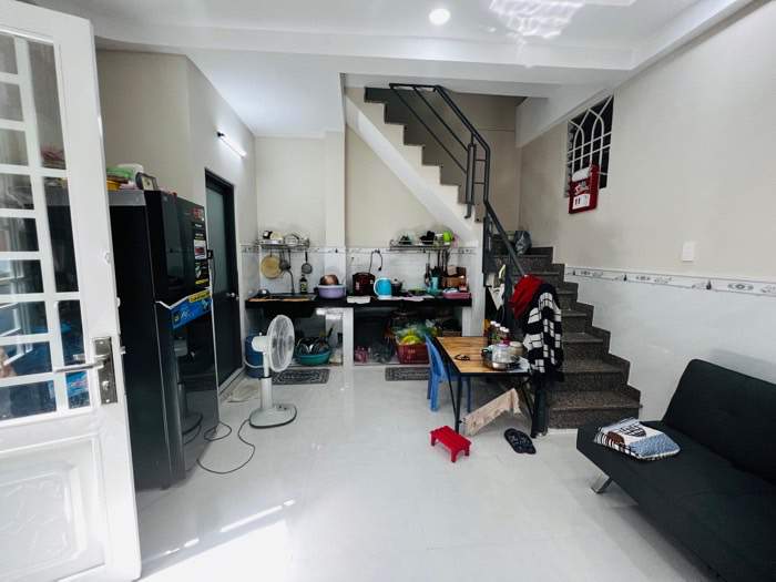 3 TỶ HƠN - NHÀ HAI MẶT THOÁNG - CHO THUÊ ỔN ĐỊNH