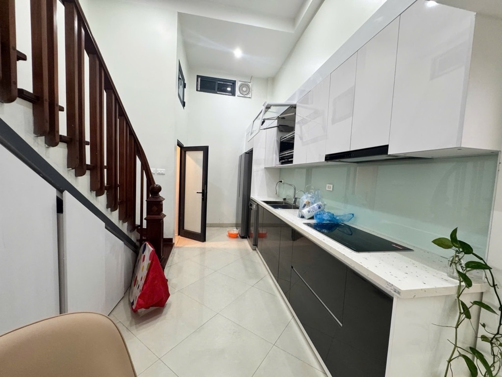 HOÀNG HOA THÁM - NHÀ ĐẸP Ở NGAY FULL NỘI THẤT CAO CẤP - 3 THOÁNG - 20M OTO - 45M2 GIÁ 11 TỶ