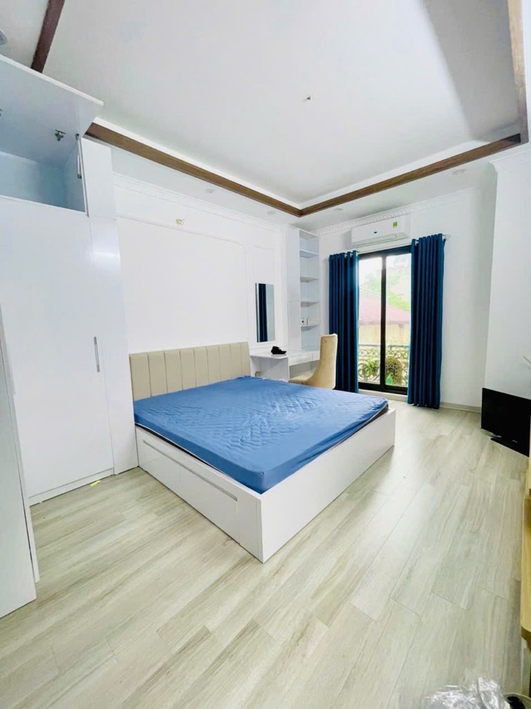 LẠC LONG QUÂN - NHÀ ĐẸP Ở NGAY 2 THOÁNG - 30M RA PHỐ VIEW HỒ TÂY ĐẲNG CẤP - TIỆN ÍCH FULL
