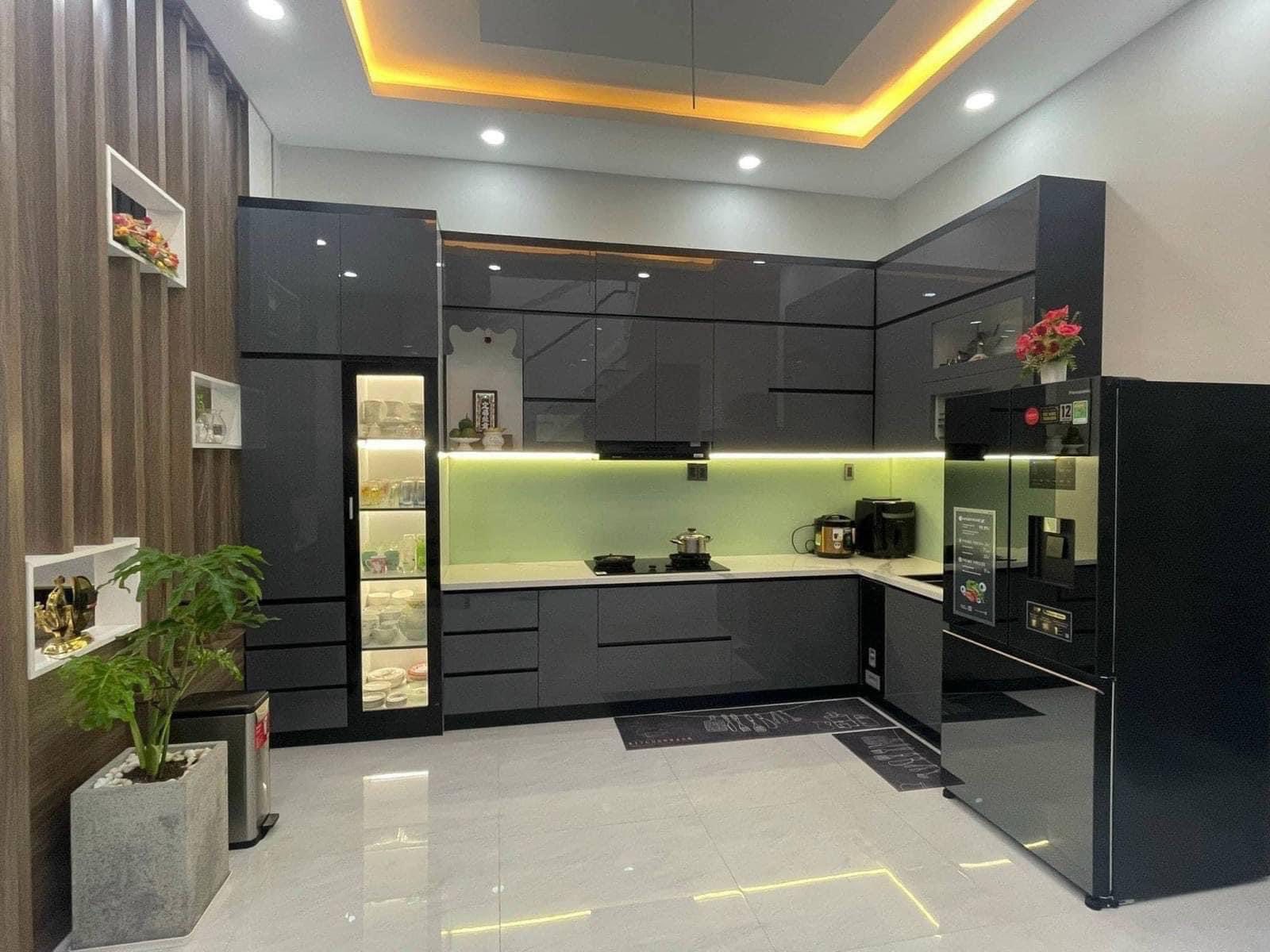 VÕ CHÍ CÔNG - MẶT TIỀN 5M DÂN XÂY CHẮC CHẮN - NGÕ RỘNG - GẦN PHỐ - TIỆN ÍCH NHIỀU