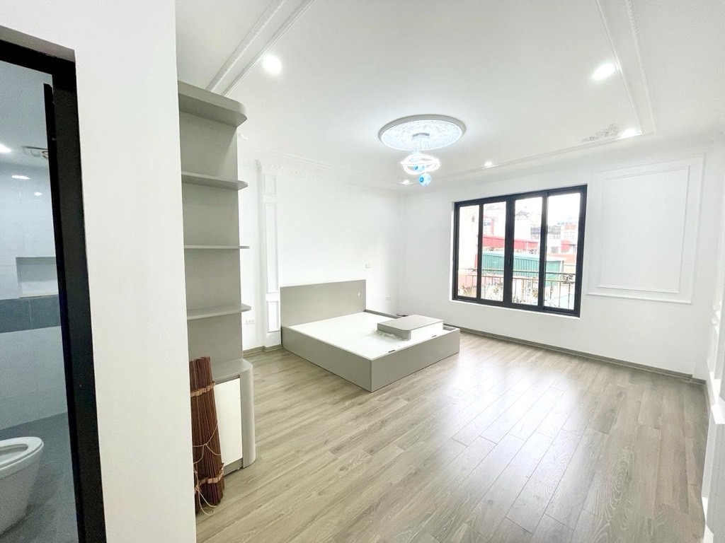 KIM MÃ - CỰC HIẾM NHÀ ĐẸP DÂN XÂY CHẮC CHẮN 8.2 TỶ - NGÕ THÔNG - TIỆN ÍCH NHIỀU