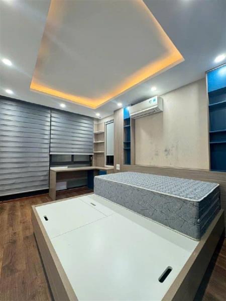 PHÙNG CHÍ KIÊN - PHÂN LÔ OTO - 2 THOÁNG - NỘI THẤT 8.95 TỶ - NGÕ THÔNG - TIỆN ÍCH