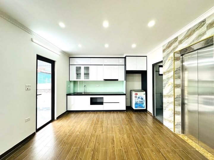 HOÀNG HOA THÁM - 8.68 TỶ NHÀ ĐẸP 7 TẦNG THANG MÁY NỘI THẤT CAO CẤP - GẦN PHỐ NGÕ THÔNG - TIỆN ÍCH