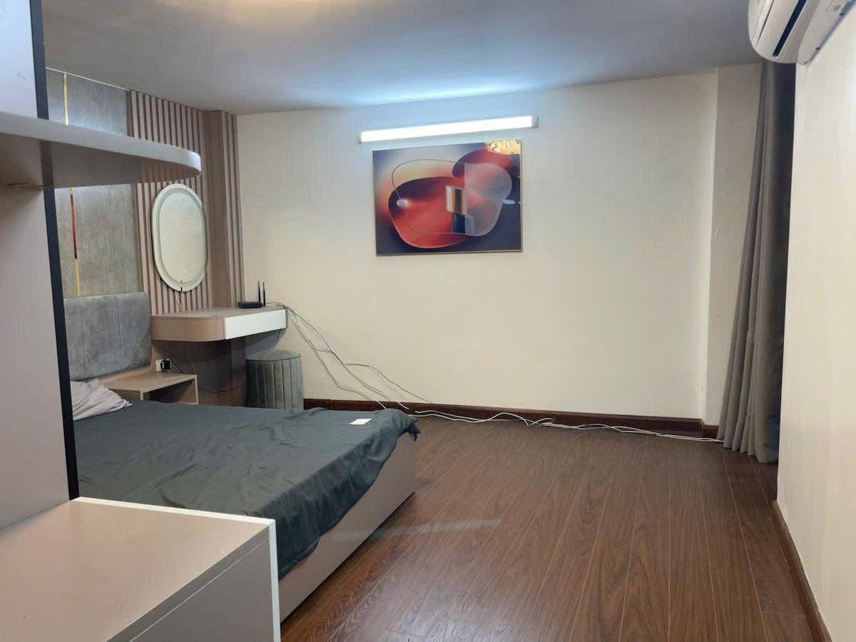 LẠC LONG QUÂN - 15 TỶ OTO 7C QUA CỬA - NGÕ THÔNG - 1 NHÀ RA PHỐ - GẦN HỒ - AN SINH TIỆN ÍCH ĐỦ