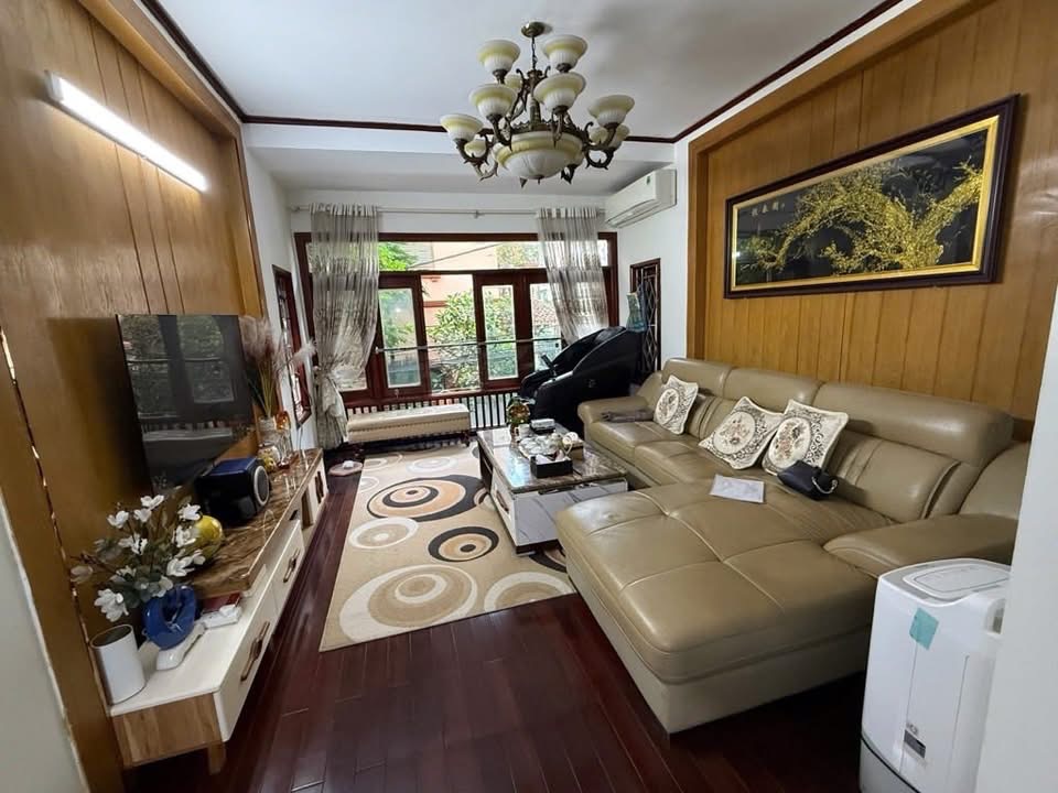 LẠC LONG QUÂN - OTO 16C ĐỖ CỬA - DÂN XÂY FULL NỘI THẤT 17.6 TỶ - NGÕ THÔNG - AN SINH ĐỈNH