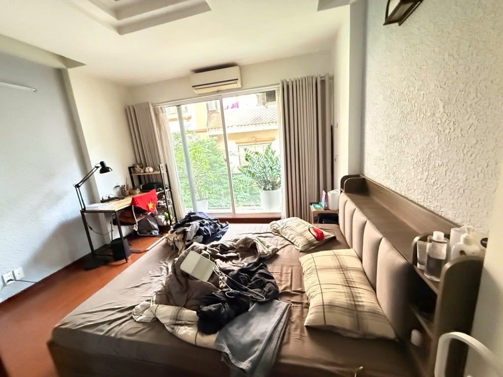 LẠC LONG QUÂN - OTO 16C ĐỖ CỬA - DÂN XÂY FULL NỘI THẤT 17.6 TỶ - NGÕ THÔNG - AN SINH ĐỈNH