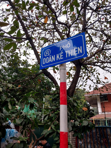 DOÃN KẾ THIỆN - MẶT PHỐ VỈA HÈ 4M GIÁ 25 TỶ - KINH DOANH - DÒNG TIỀN SẴN 50TR - TIỆN ÍCH NHIỀU