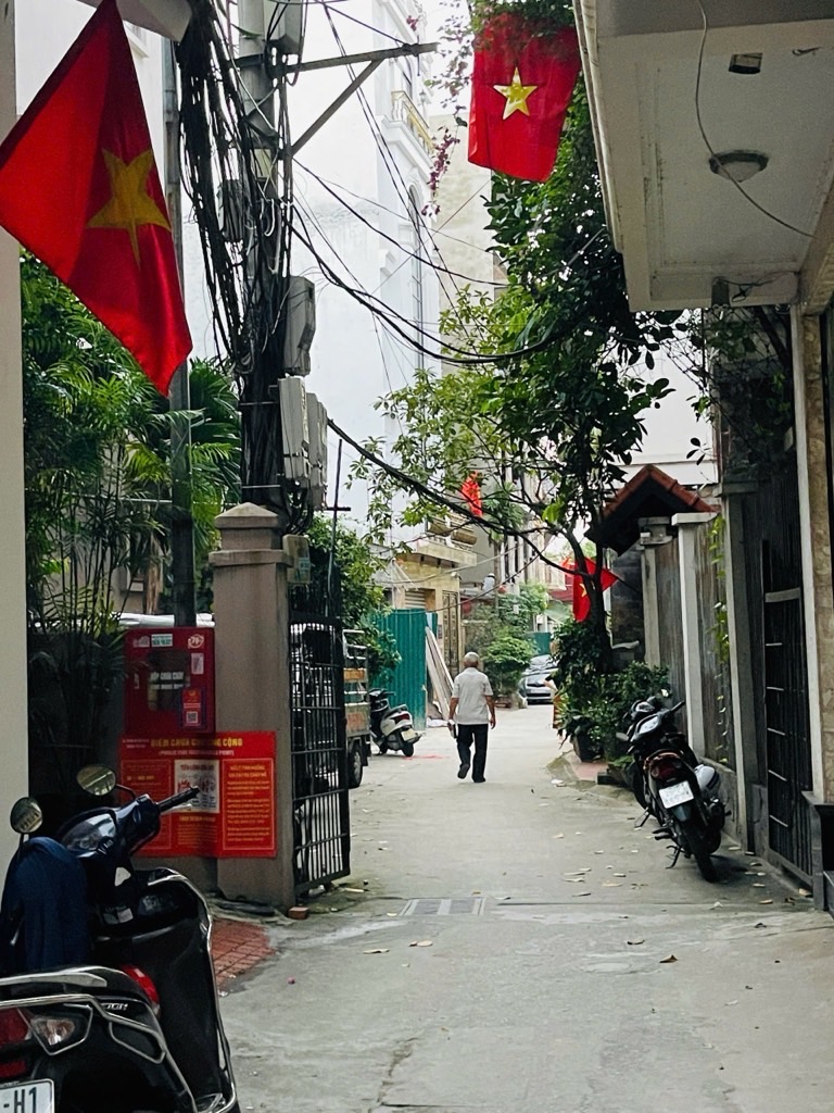 LẠC LONG QUÂN - DÒNG TIỀN SẴN 6T THANG MÁY - OTO 26 TỶ - NGÕ THÔNG - K QUY HOẠCH